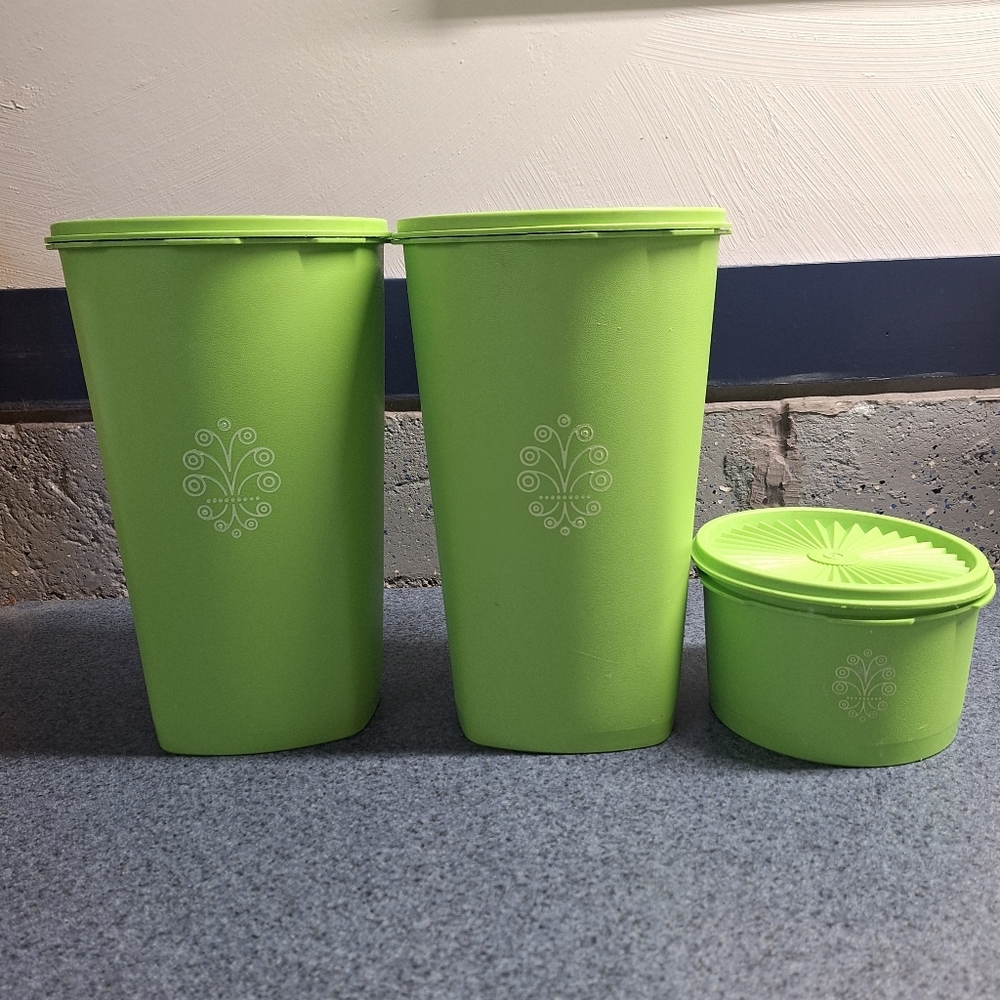 Vintage 1970s Tupperware "Servalier Nesting Canisters" in Lime Green